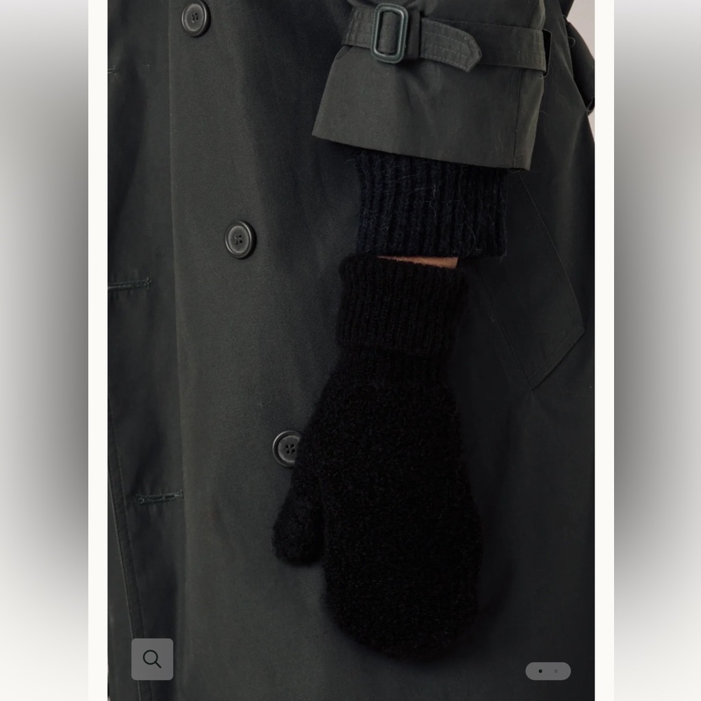 NWT Bare Knitwear Alpaca Boucle Mittens in Classic - Black - Picture 6 of 9